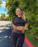 2023 Autumn Hot Selling Leopard High Waist Hip Lift Up Pants Sets For Women Two Pieces Gym Fitness Sets