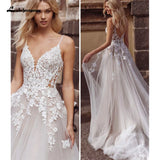 Boho V-neck Tulle Wedding Dress Spaghetti Straps Sleeveless Lace Appliques Backless Beach A-line Bridal Gown Vestido