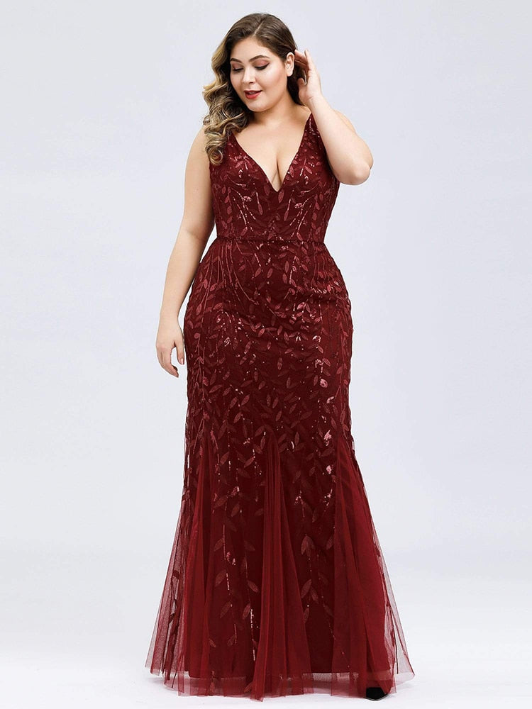 Plus Size Sleeveless Cocktail Dress V Neck  Back Mermaid Party Prom Gowns Tulle Sequins Full Women