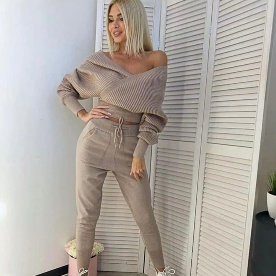 Sexy Off Shoulder Knitted Two Piece Set Women Long Sleeve Sport Tracksuit 2 Piece Sweater Pants Suits Matching Sets For Women