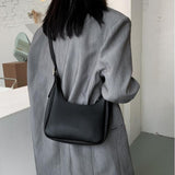 Darianrojas PU Leather Street Crescent Zipper Shoulder Handbag Casual Retro Mini Shoulder Bag Female Simple Crossbody Bag